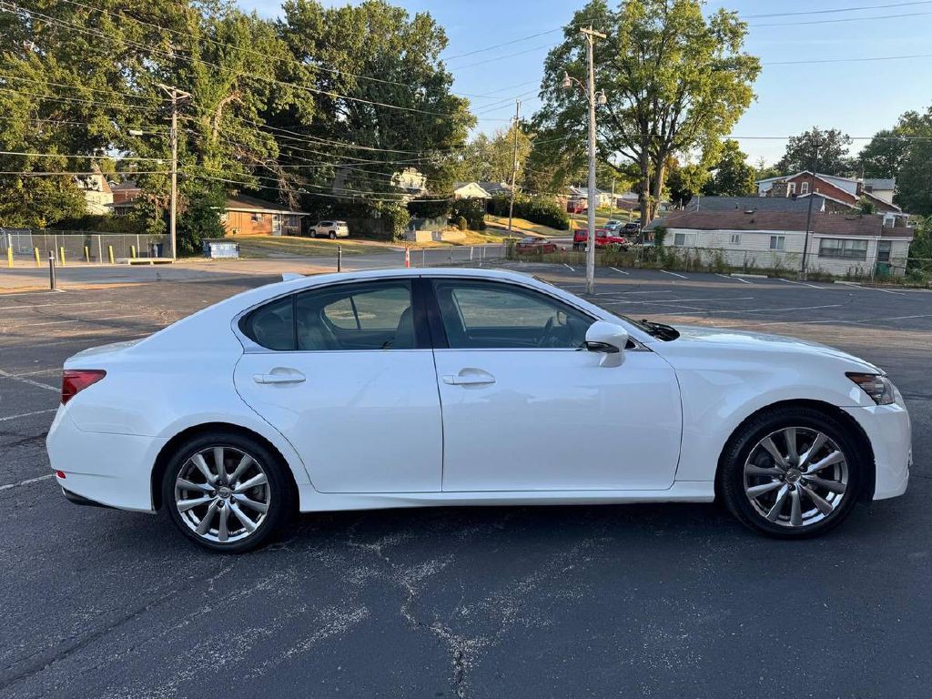 2015 Lexus GS Image 4