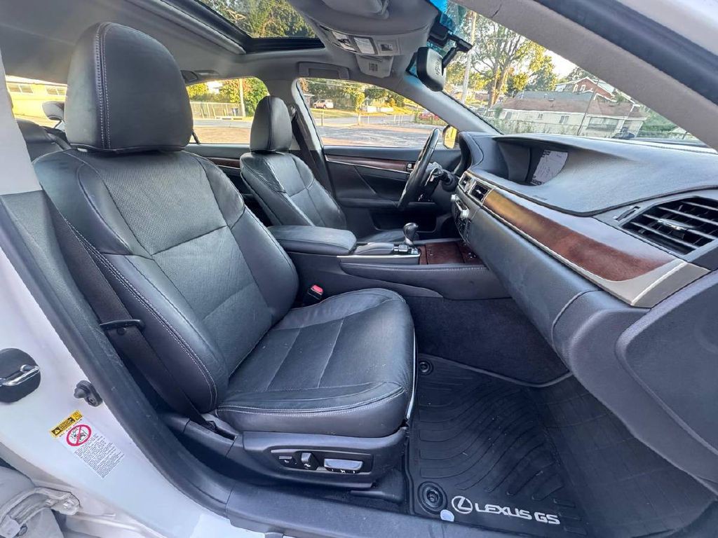 2015 Lexus GS Image 11
