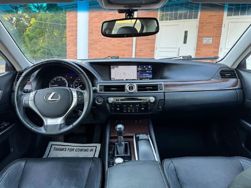 2015 Lexus GS Image 16