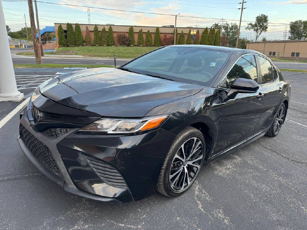 2020 Toyota Camry Image 3