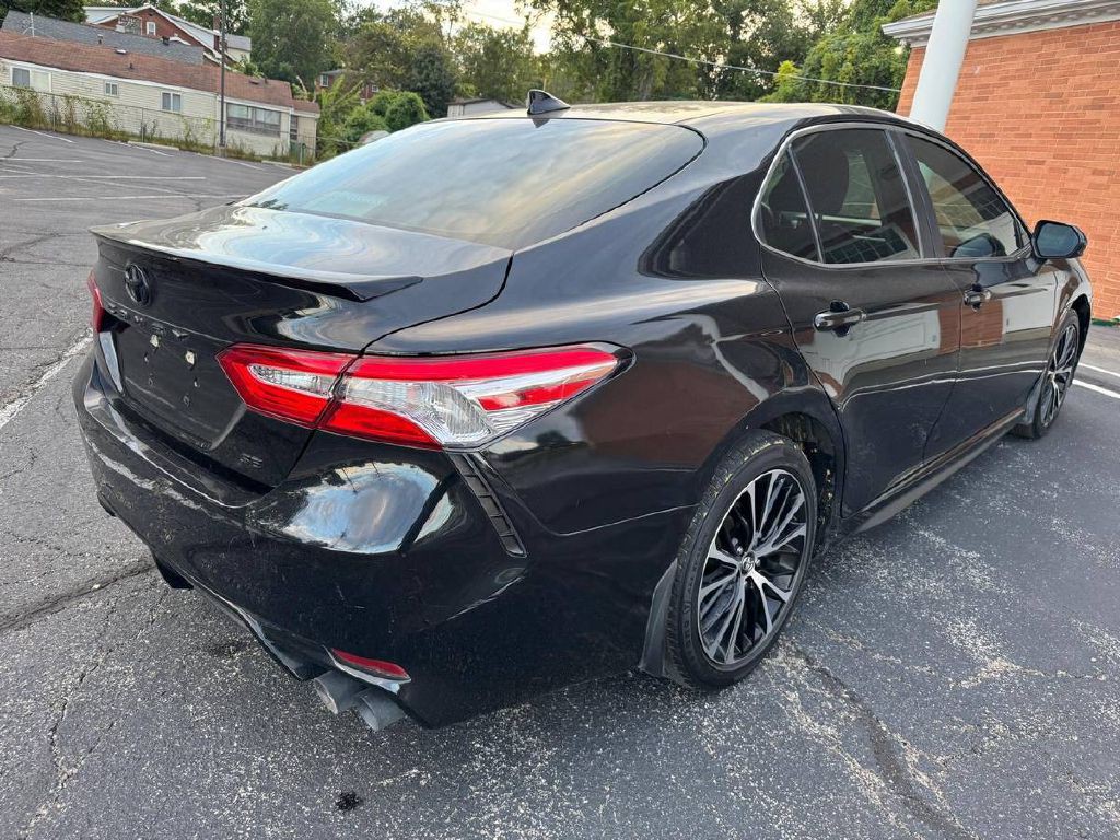 2020 Toyota Camry Image 6