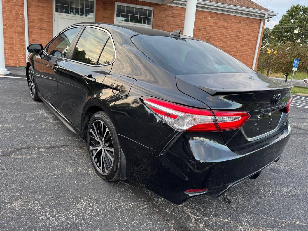 2020 Toyota Camry Image 8