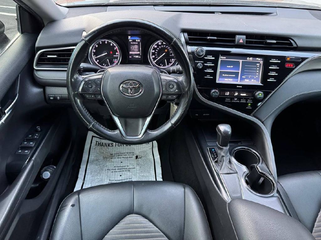 2020 Toyota Camry Image 17