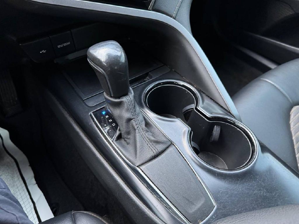 2020 Toyota Camry Image 20