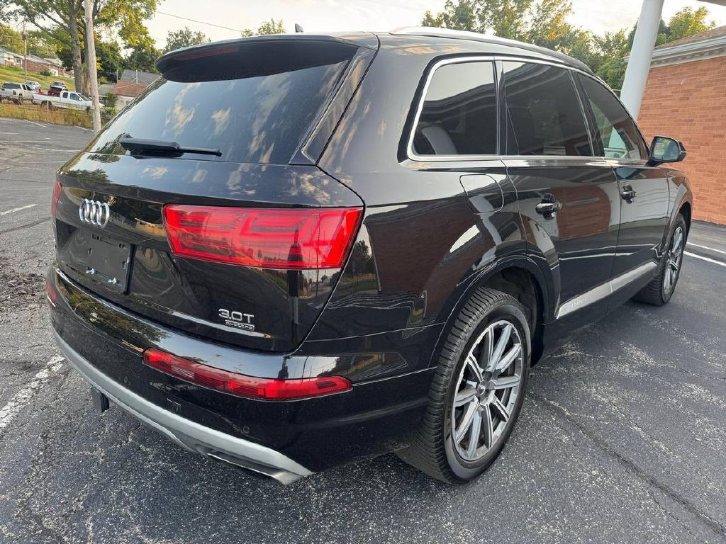 2017 Audi Q7 Image 6