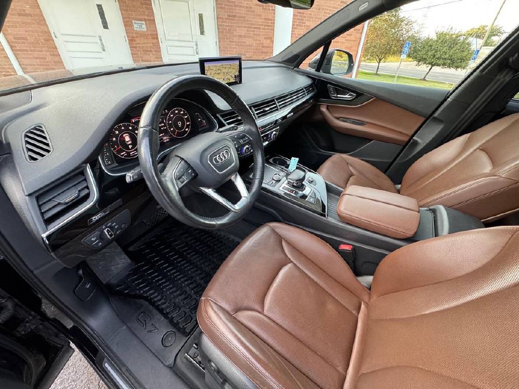 2017 Audi Q7 Image 10