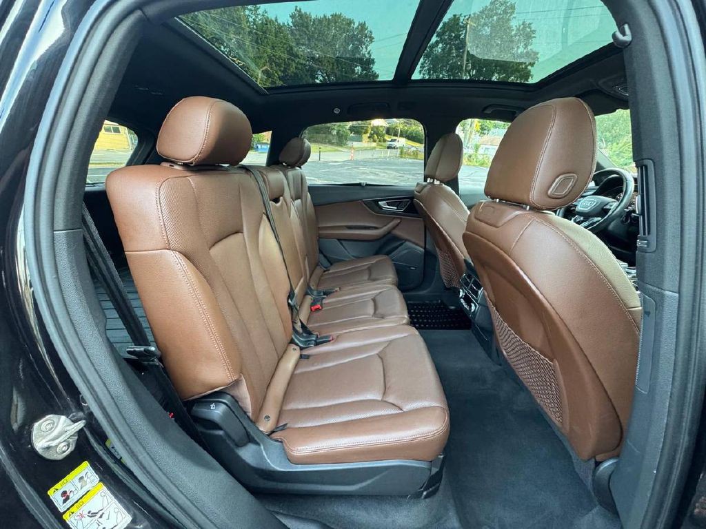 2017 Audi Q7 Image 14