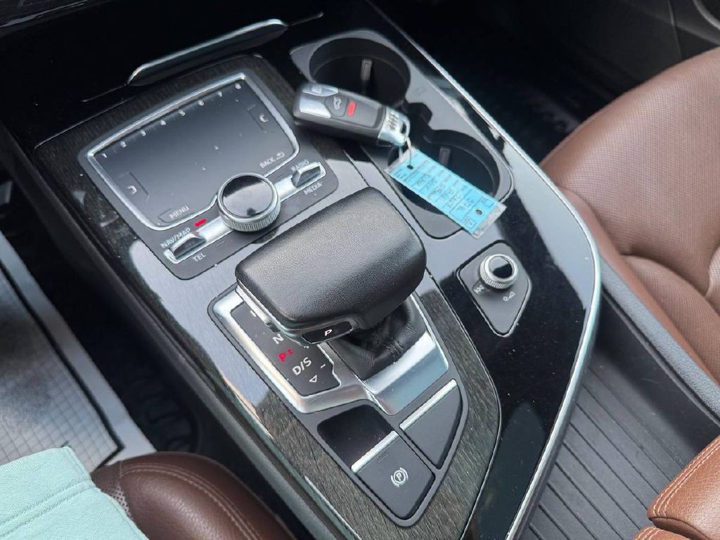 2017 Audi Q7 Image 21