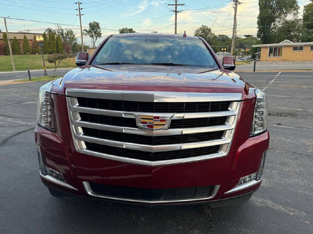 2020 Cadillac Escalade Image 2