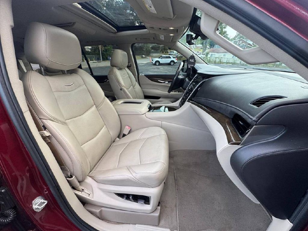 2020 Cadillac Escalade Image 11