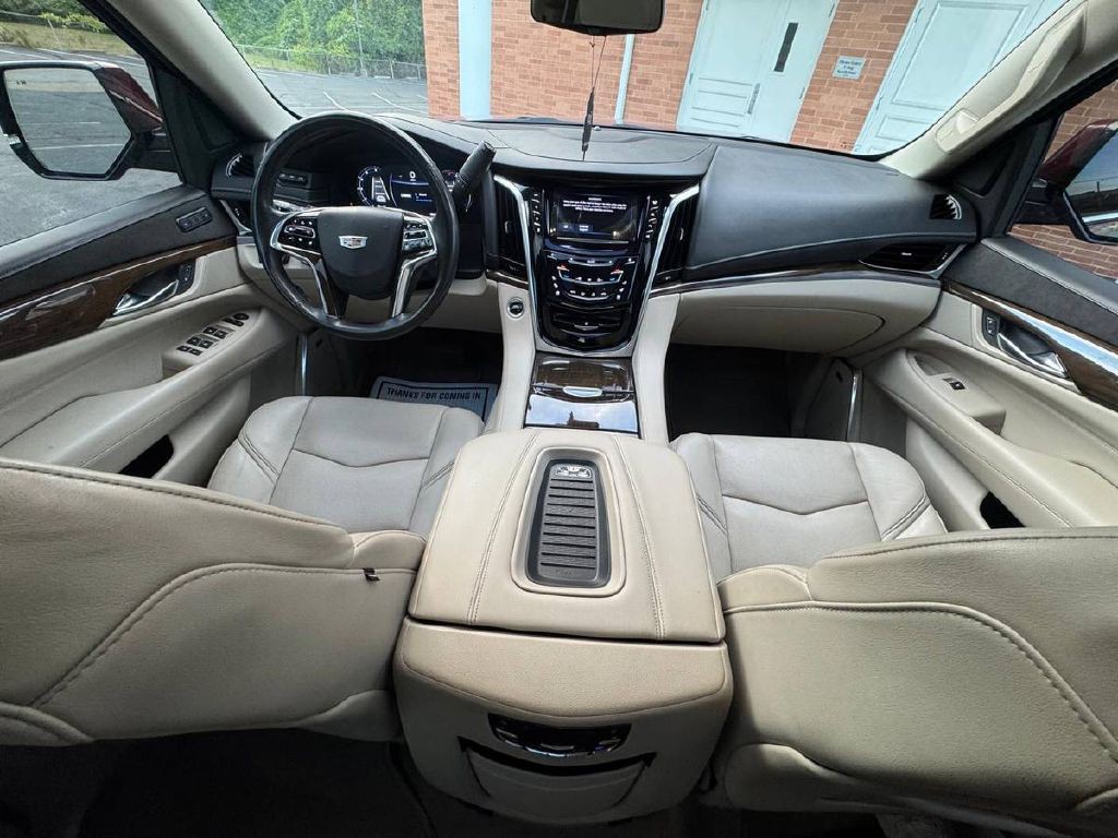 2020 Cadillac Escalade Image 17