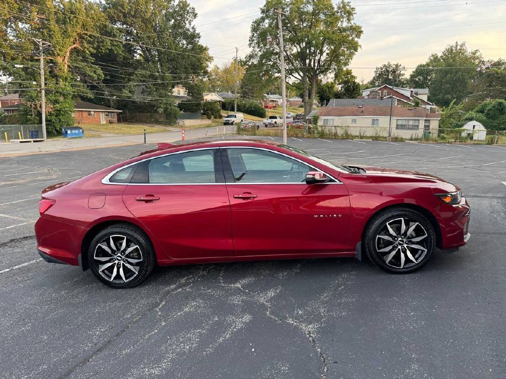 2018 Chevrolet Malibu Image 4