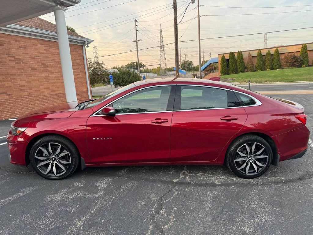 2018 Chevrolet Malibu Image 5