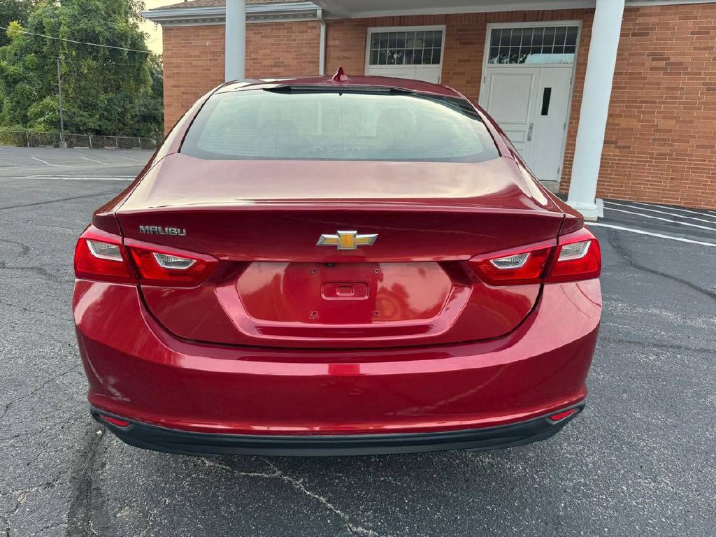 2018 Chevrolet Malibu Image 7