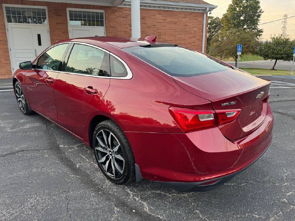 2018 Chevrolet Malibu Image 8