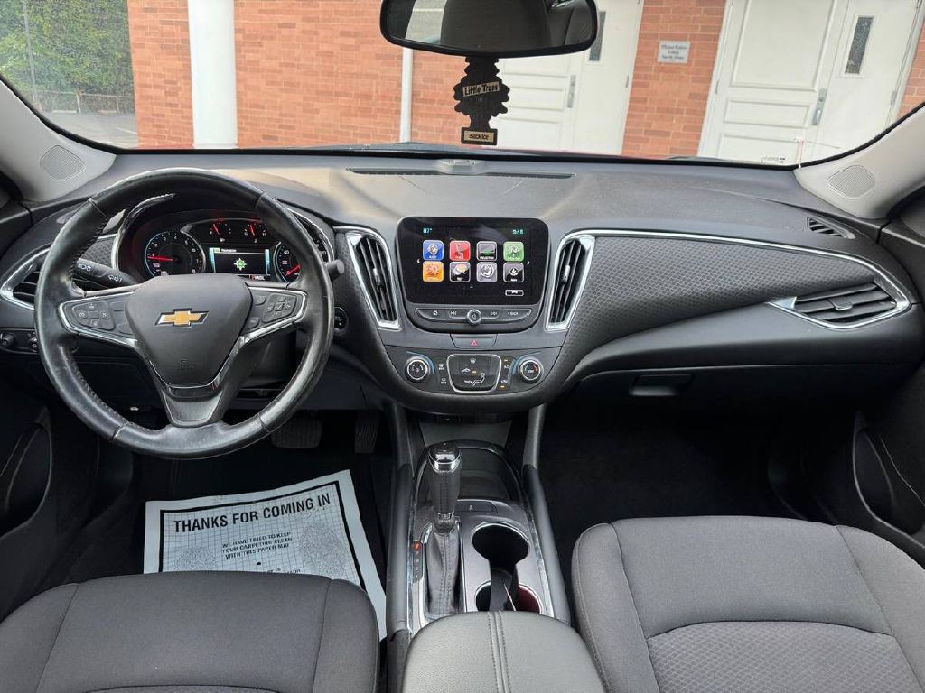 2018 Chevrolet Malibu Image 16