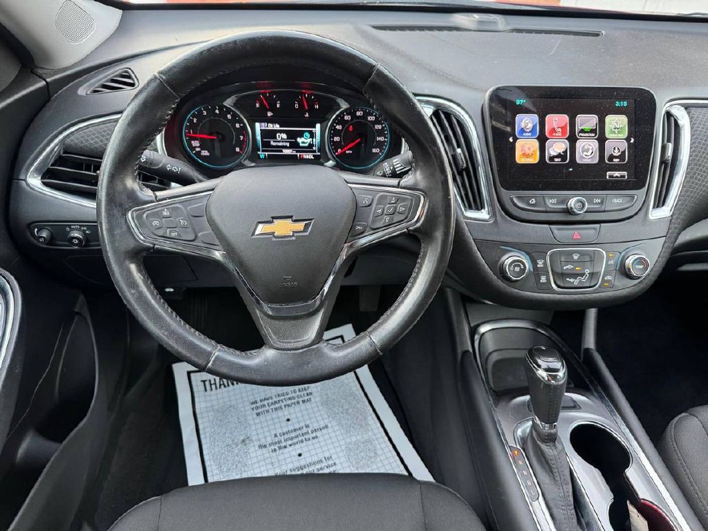 2018 Chevrolet Malibu Image 17
