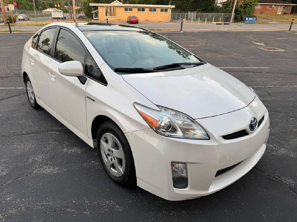 2011 Toyota Prius Image 1
