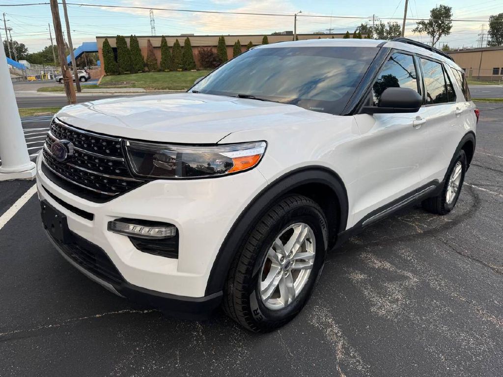 2020 Ford Explorer Image 3