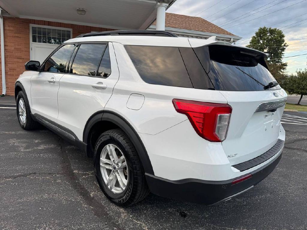 2020 Ford Explorer Image 8