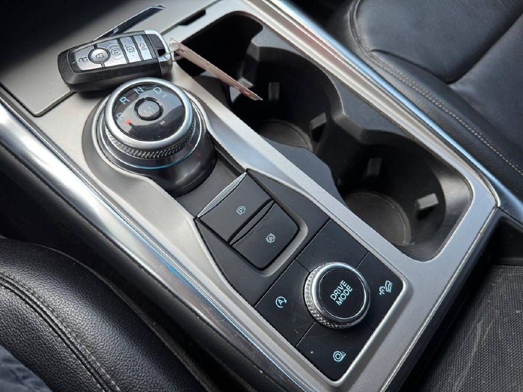 2020 Ford Explorer Image 21