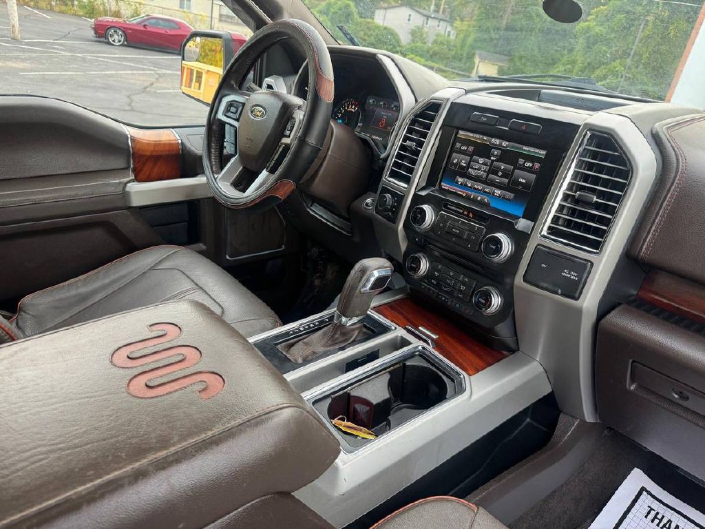 2015 Ford F-150 Image 11