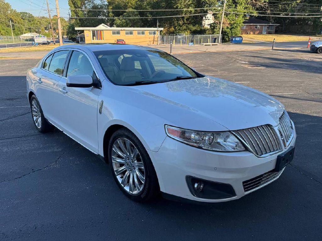 2011 Lincoln MKS Image 1