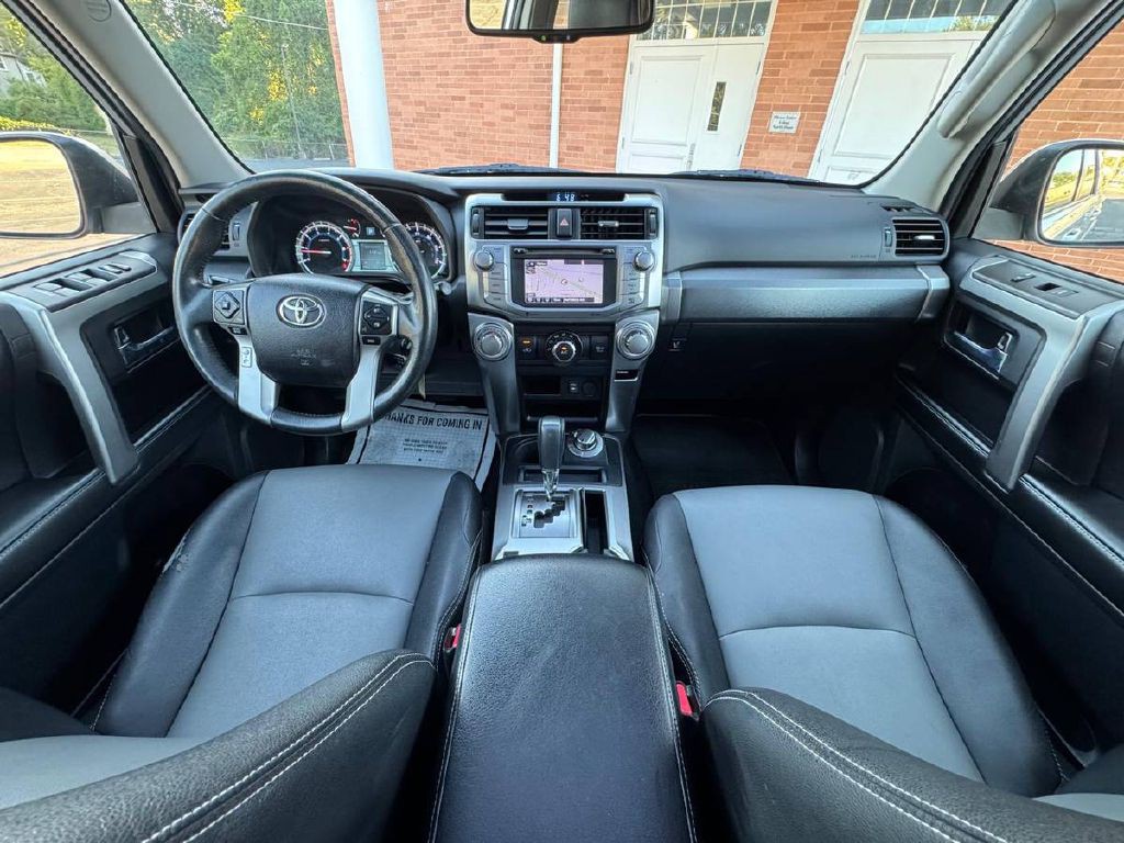 2015 Toyota 4Runner Image 15