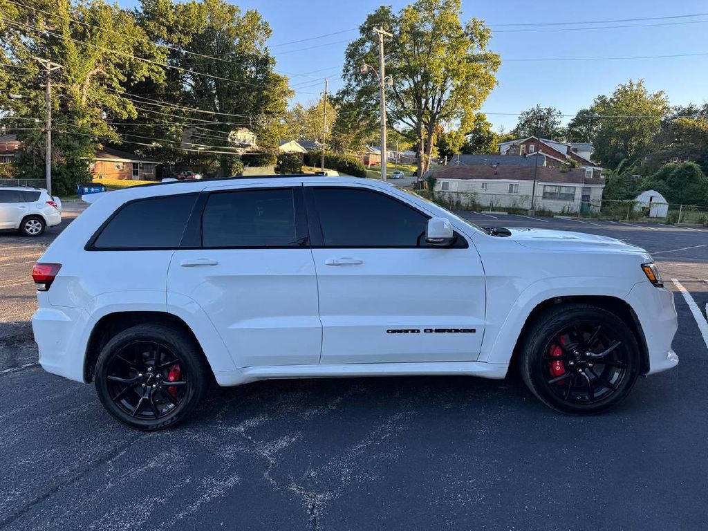 2019 Jeep Grand Cherokee Image 4