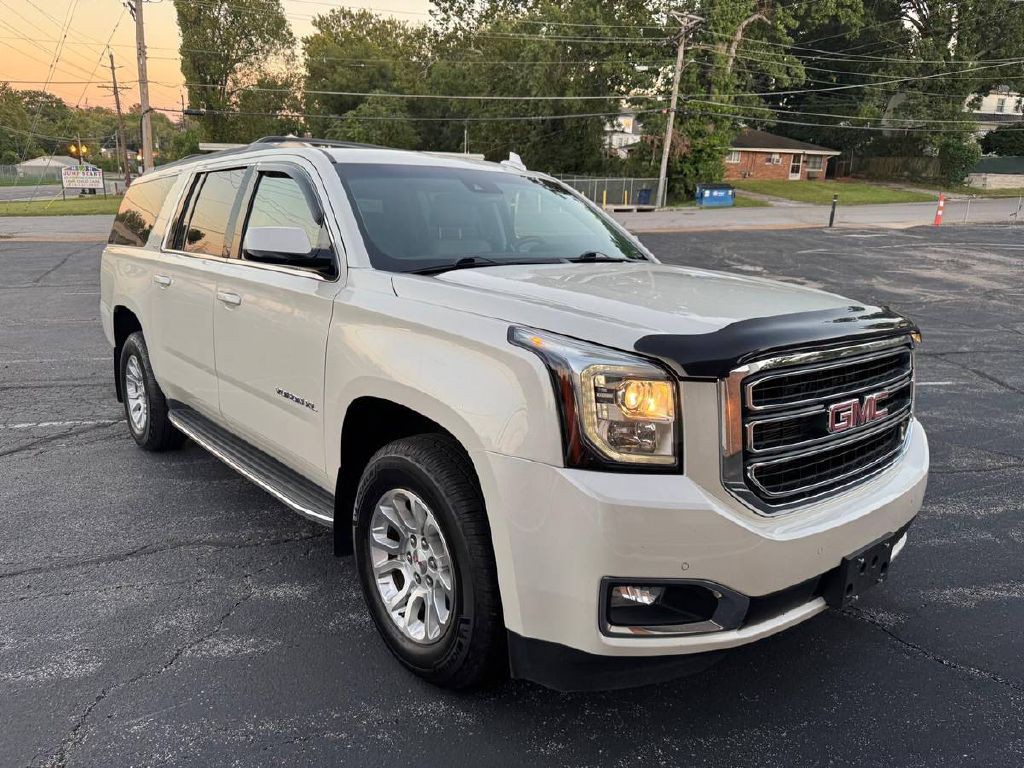2015 GMC Yukon Image 1