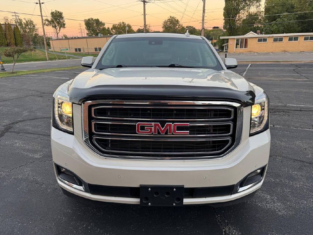 2015 GMC Yukon Image 2