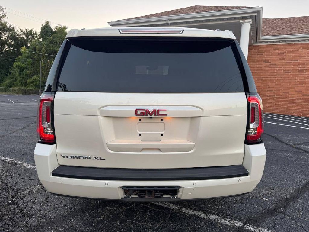 2015 GMC Yukon Image 7