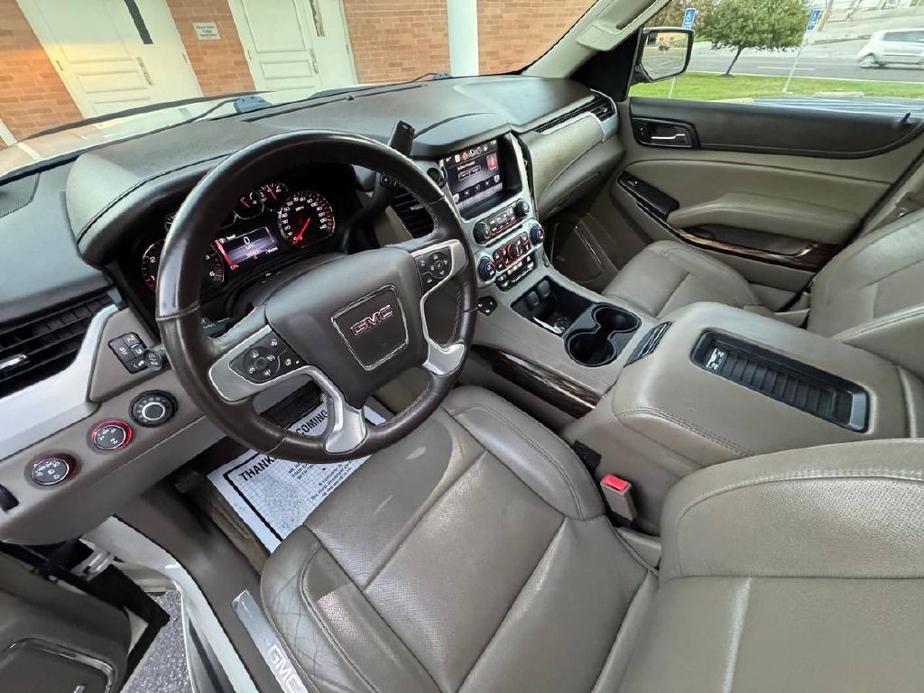 2015 GMC Yukon Image 10