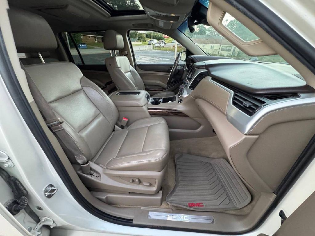 2015 GMC Yukon Image 11