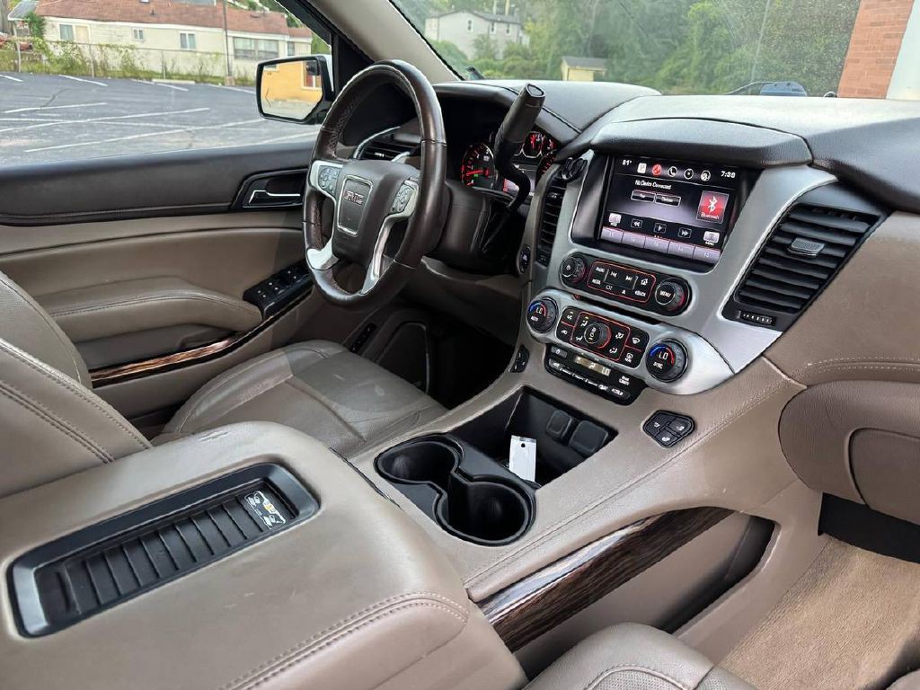 2015 GMC Yukon Image 13