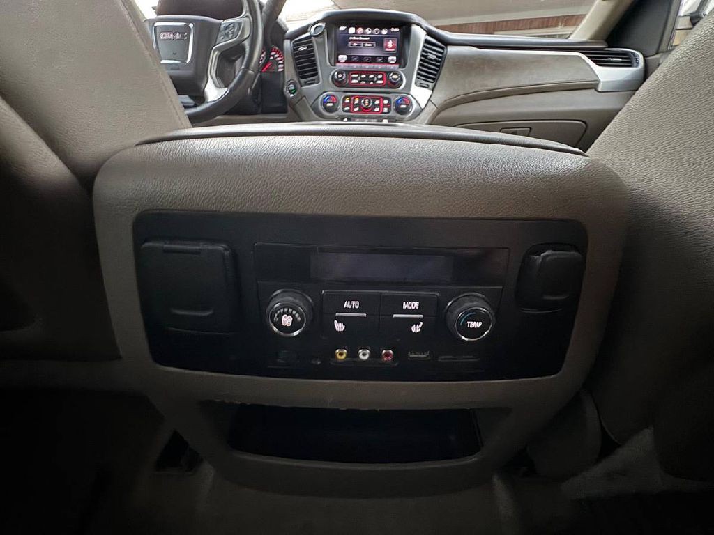2015 GMC Yukon Image 18
