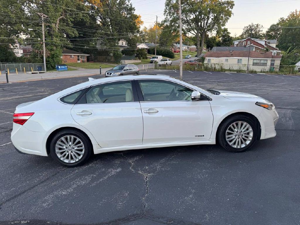 2013 Toyota Avalon Image 4