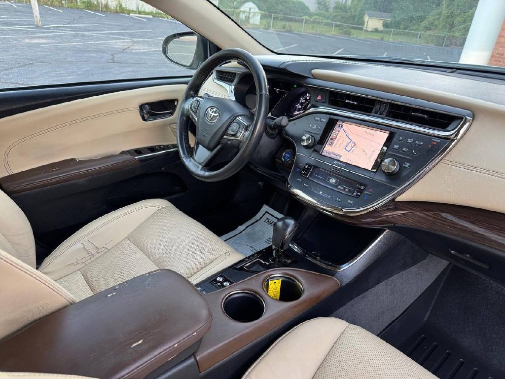 2013 Toyota Avalon Image 13