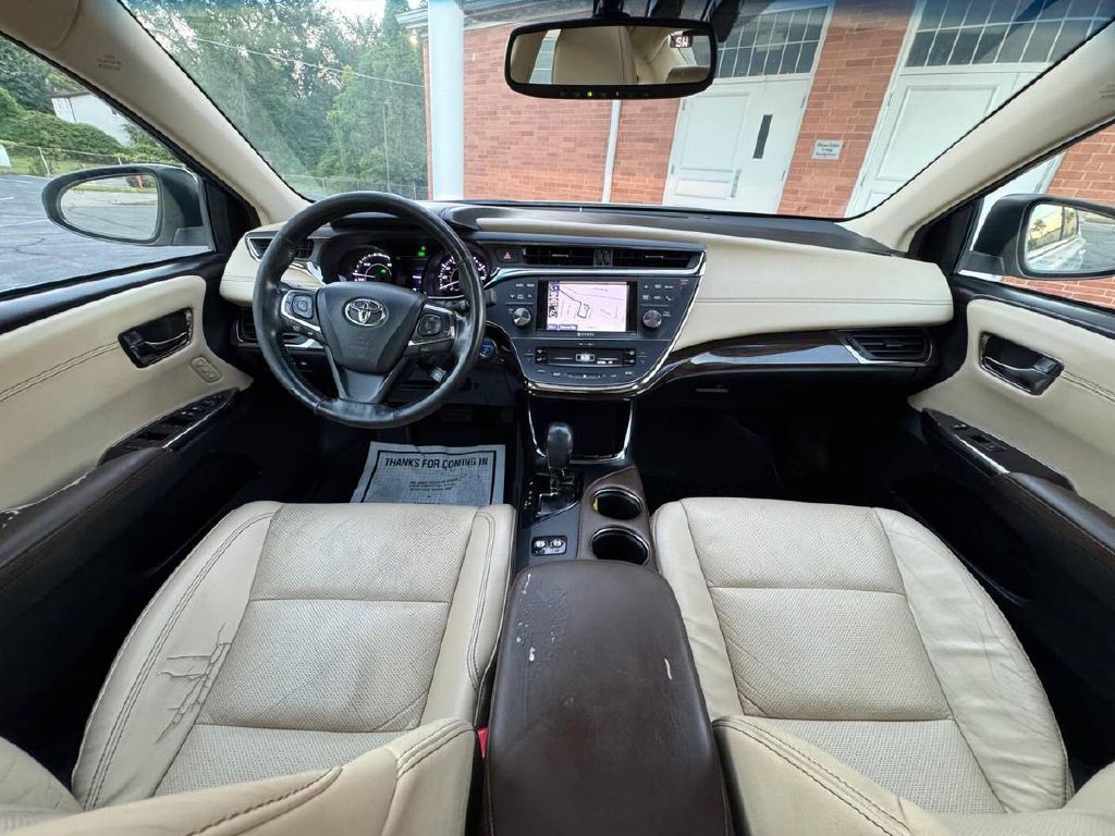 2013 Toyota Avalon Image 16