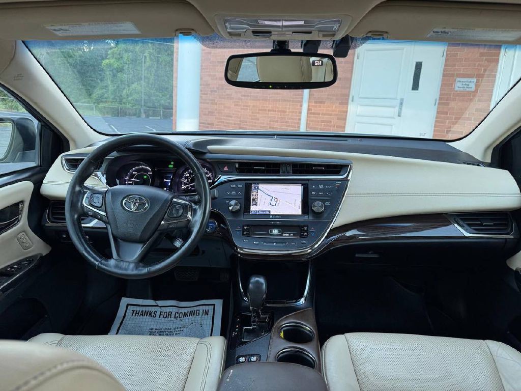 2013 Toyota Avalon Image 17