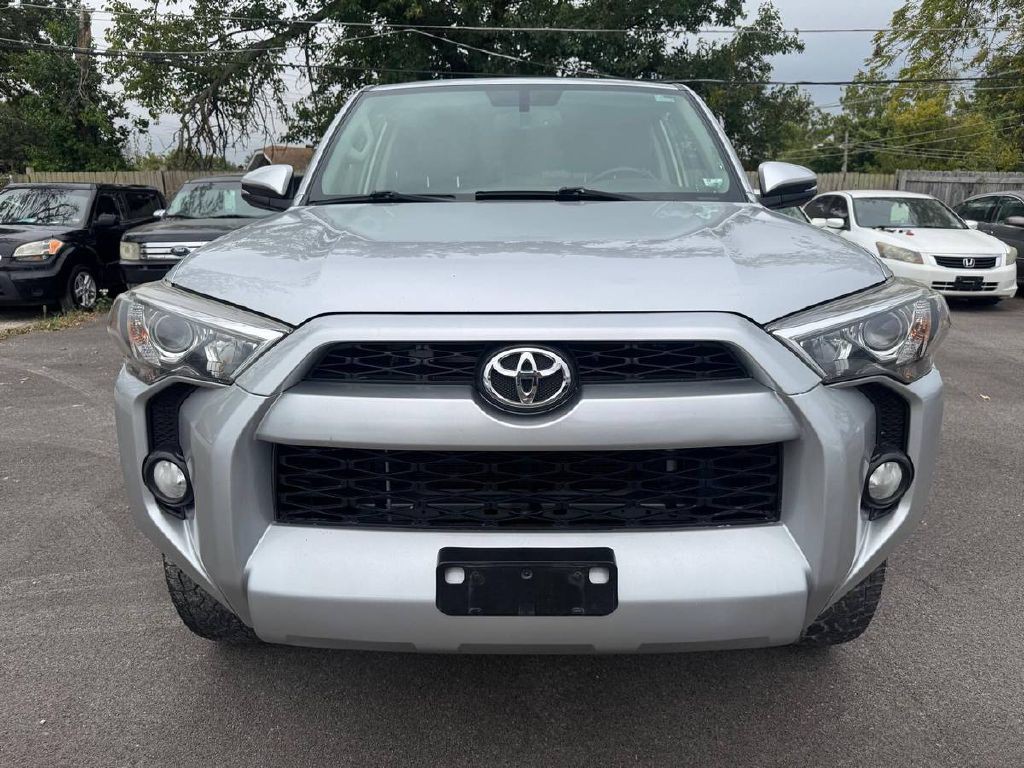 2017 Toyota 4Runner Image 2