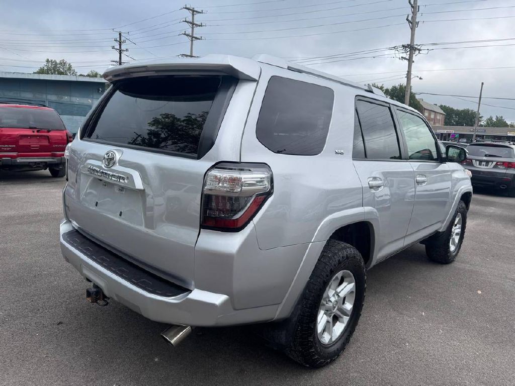 2017 Toyota 4Runner Image 6