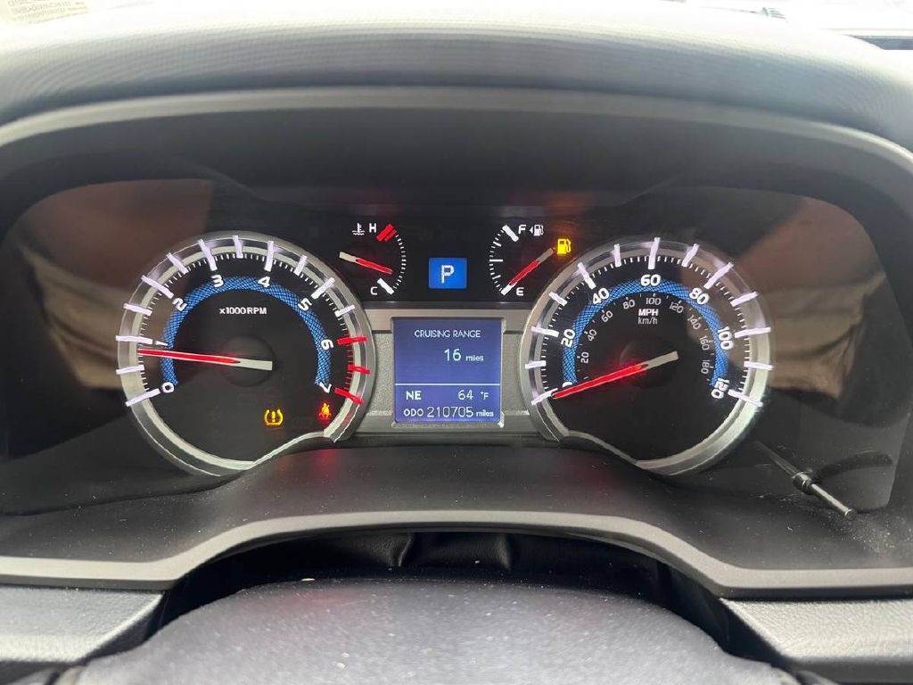 2017 Toyota 4Runner Image 22