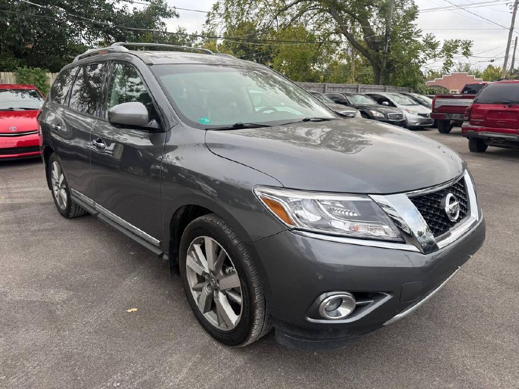 2015 Nissan Pathfinder Image 1