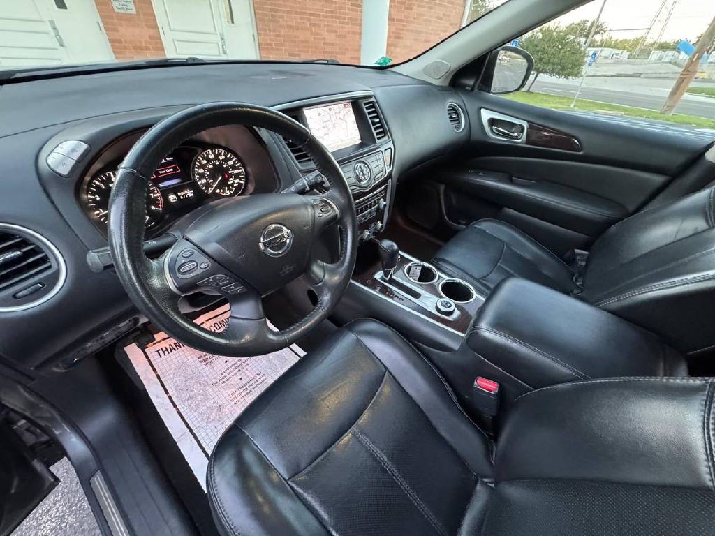 2015 Nissan Pathfinder Image 10