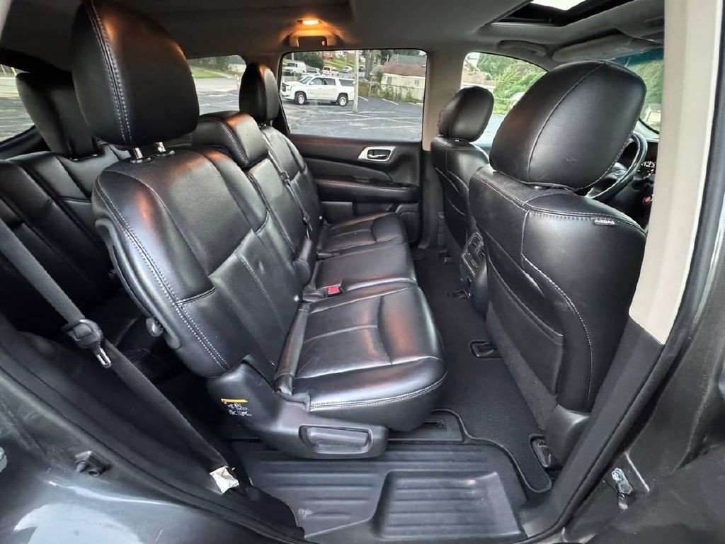 2015 Nissan Pathfinder Image 14