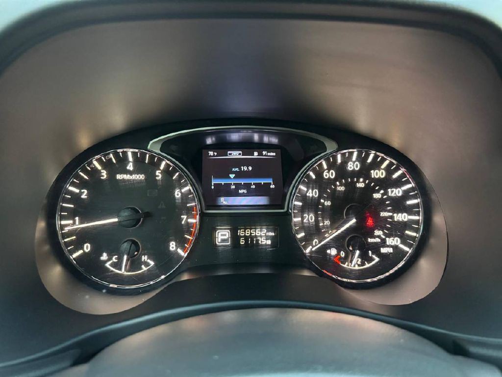 2015 Nissan Pathfinder Image 22