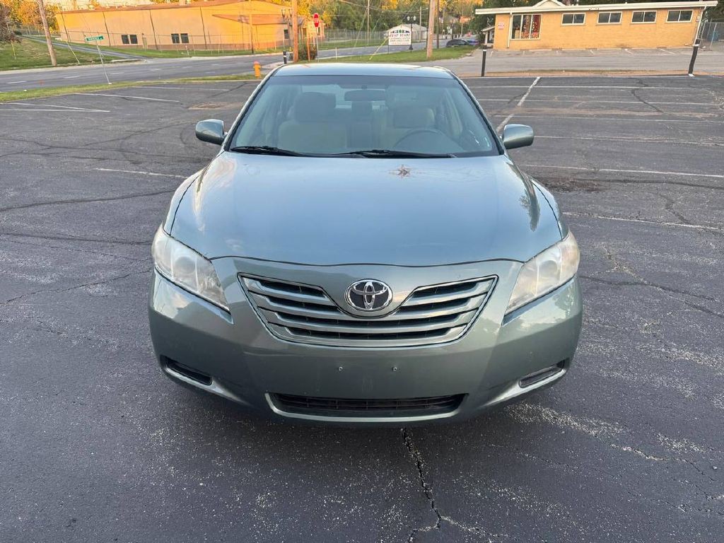2009 Toyota Camry Image 2