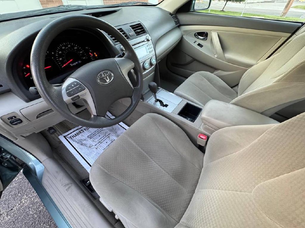 2009 Toyota Camry Image 10