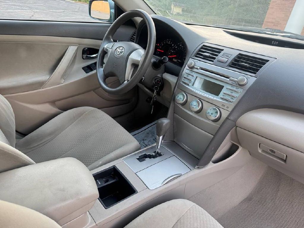 2009 Toyota Camry Image 13